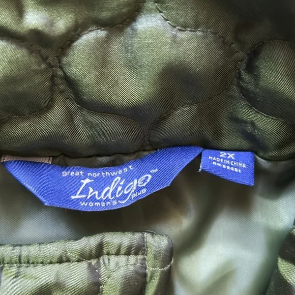 Indigo Women's Quilted Vest - Picture 4 of 5